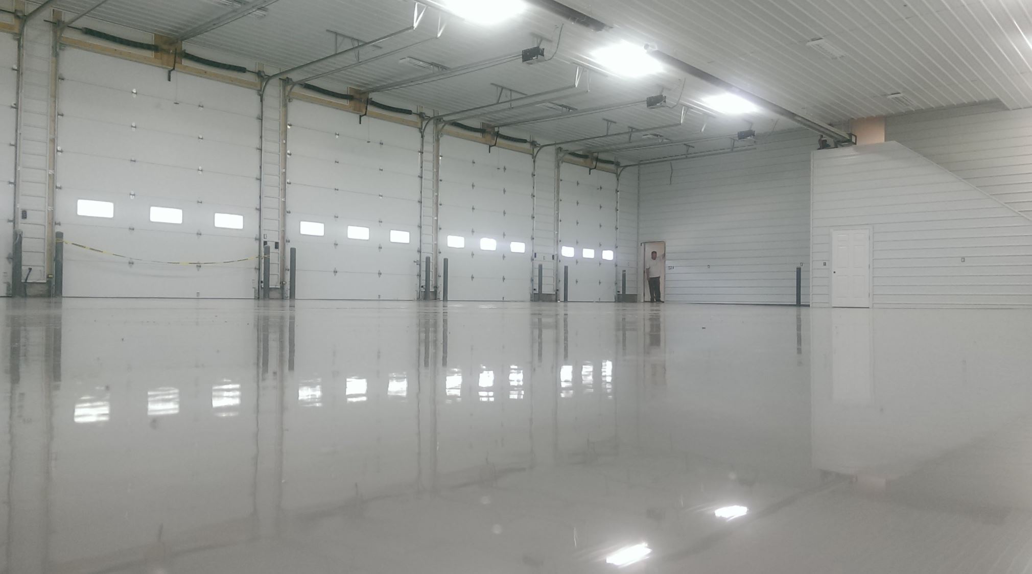 Industrial epoxy floor in a warehouse